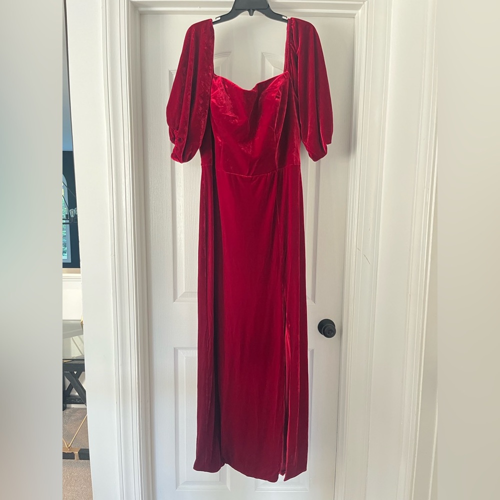 NWOT Short Puff Sleeve High Slit Red Velvet Evening Full Length Gown Dress